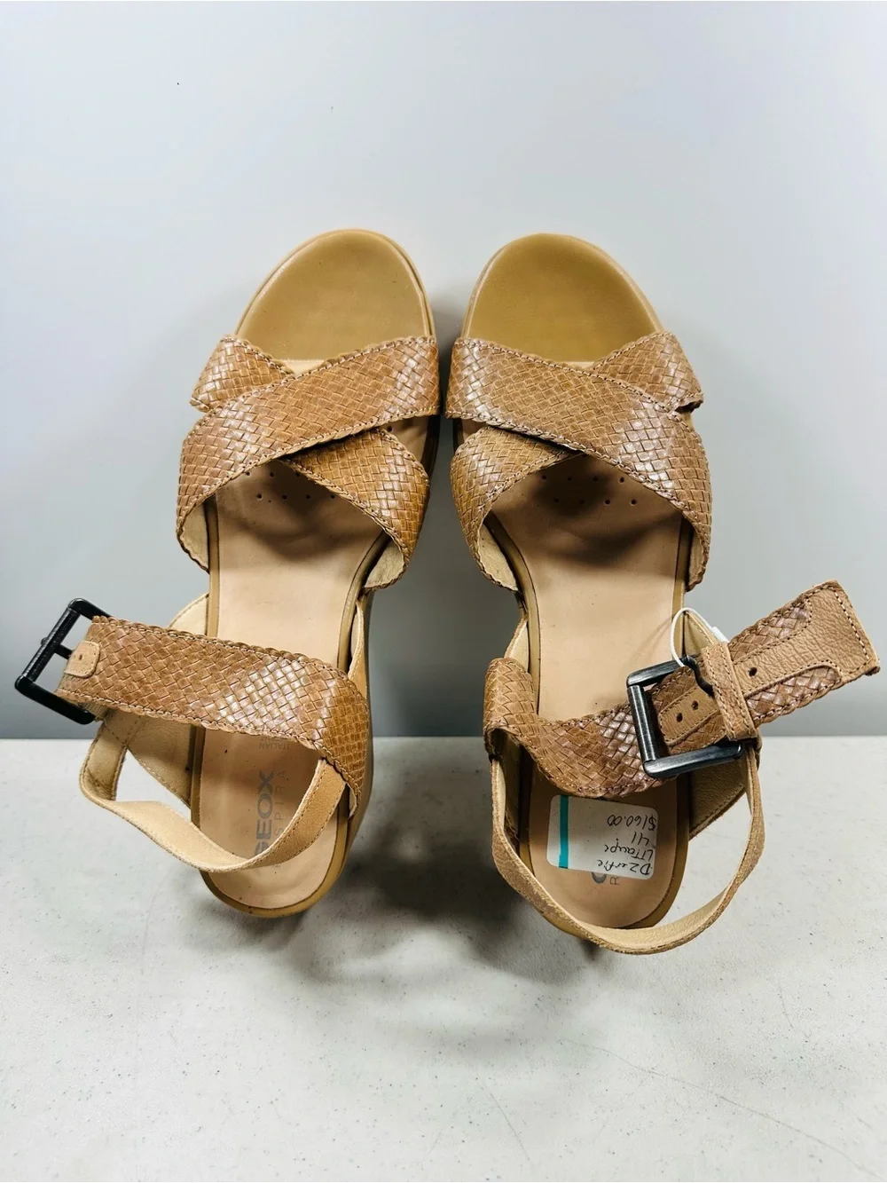 N/A stylish tan